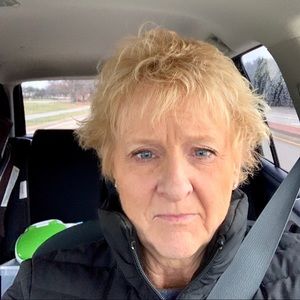 Meet your Posher, Debbie